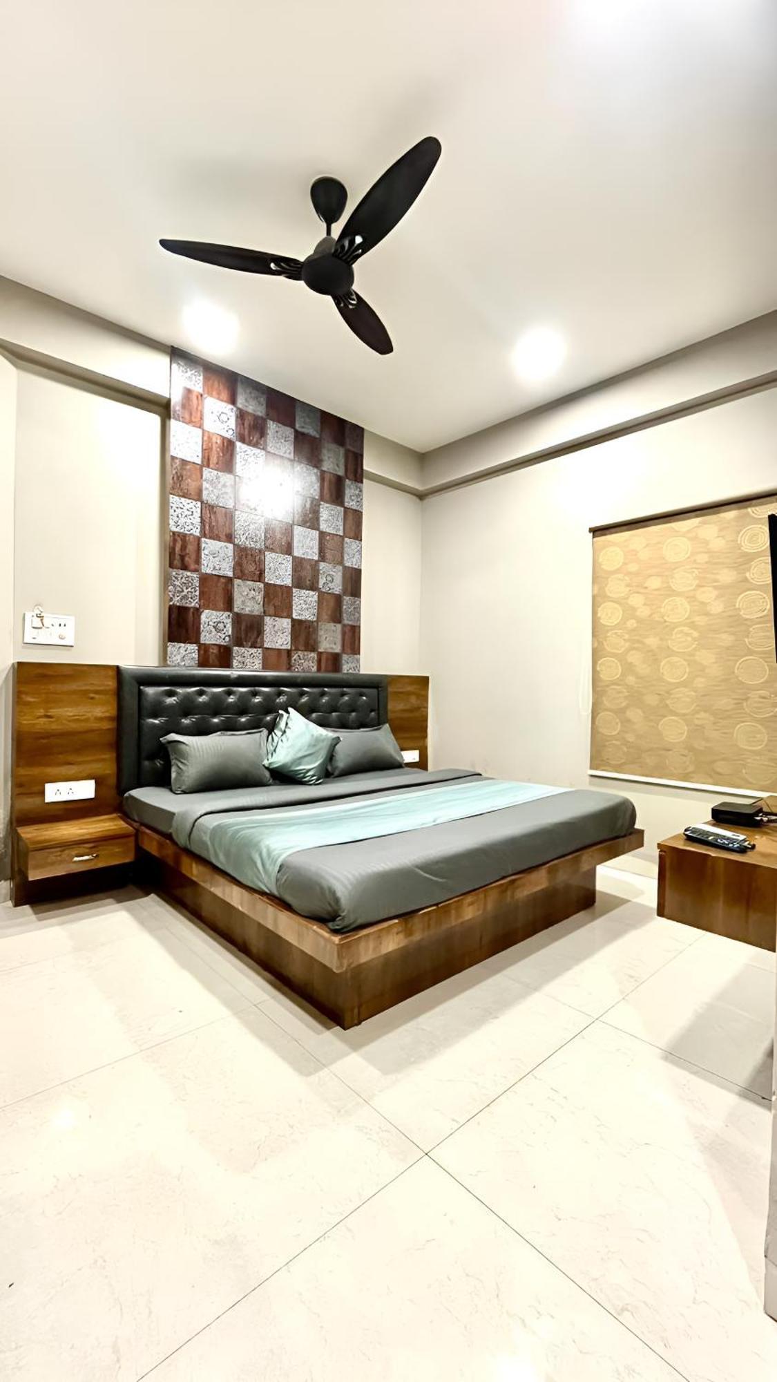 Hotel Evanka Indore Exterior photo